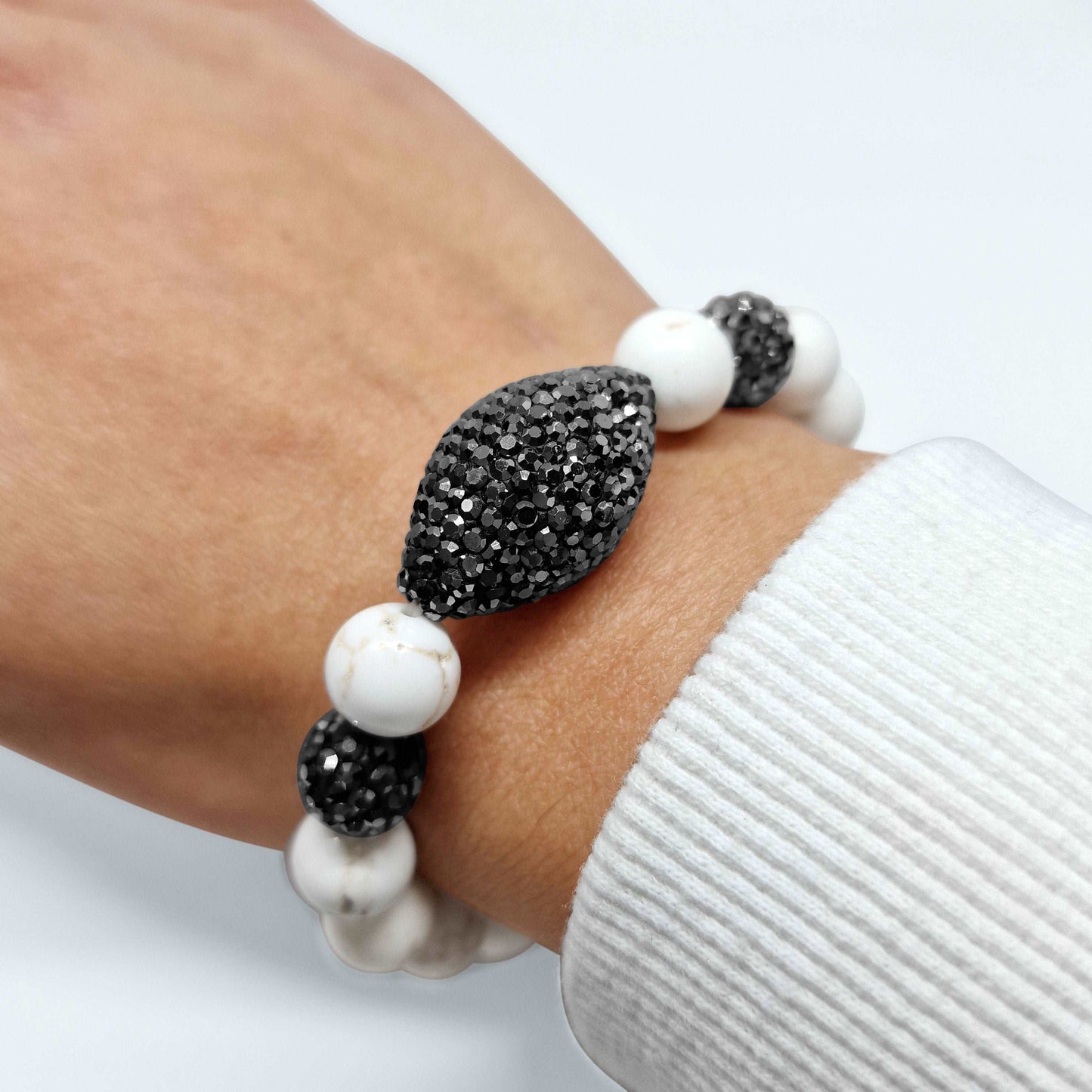 White Magnesite Crystal Bracelet - Black Qubd